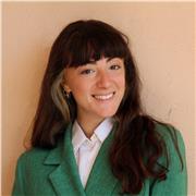 Laureata in Chimica Analitica all'università la Sapienza di Roma con votazione di 110 e lode propone lezioni di chimica, scienze, matematica e simili